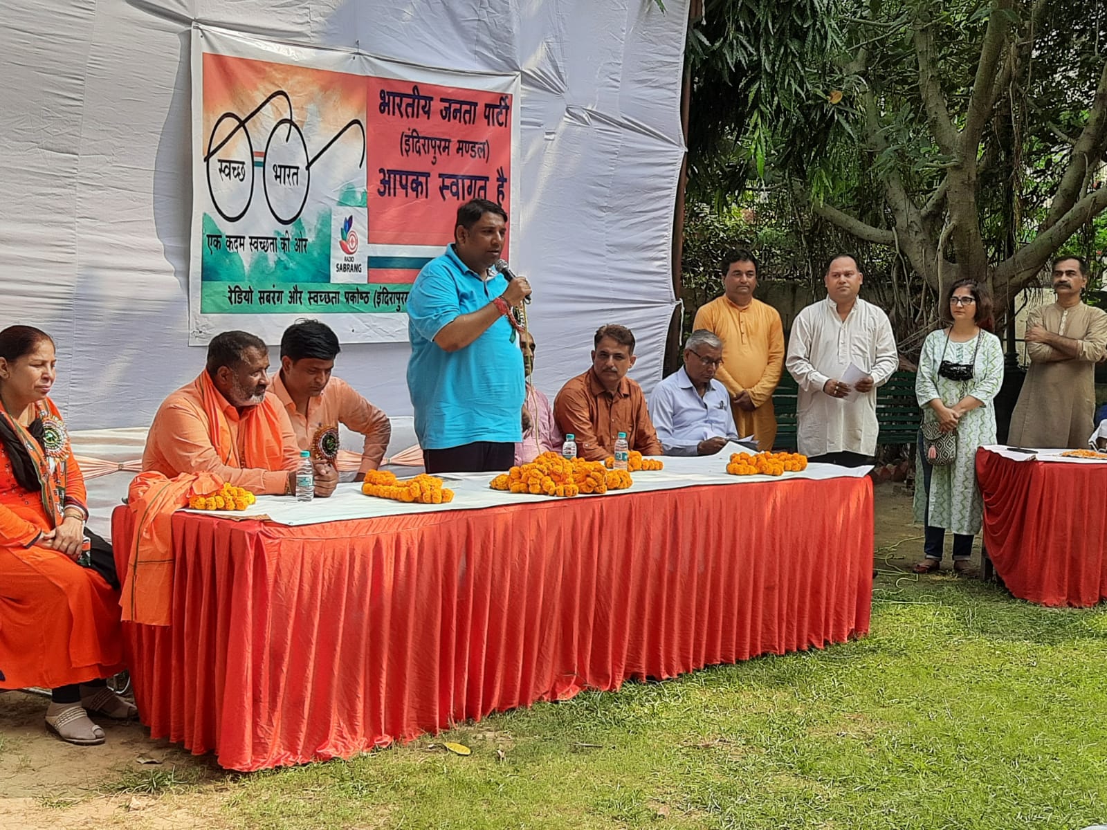 Launch of creative use of waste plastic bottles by Radio Sabrang and BJP's Swachh Bharat Cell of Indirapuram in Ghaziabad