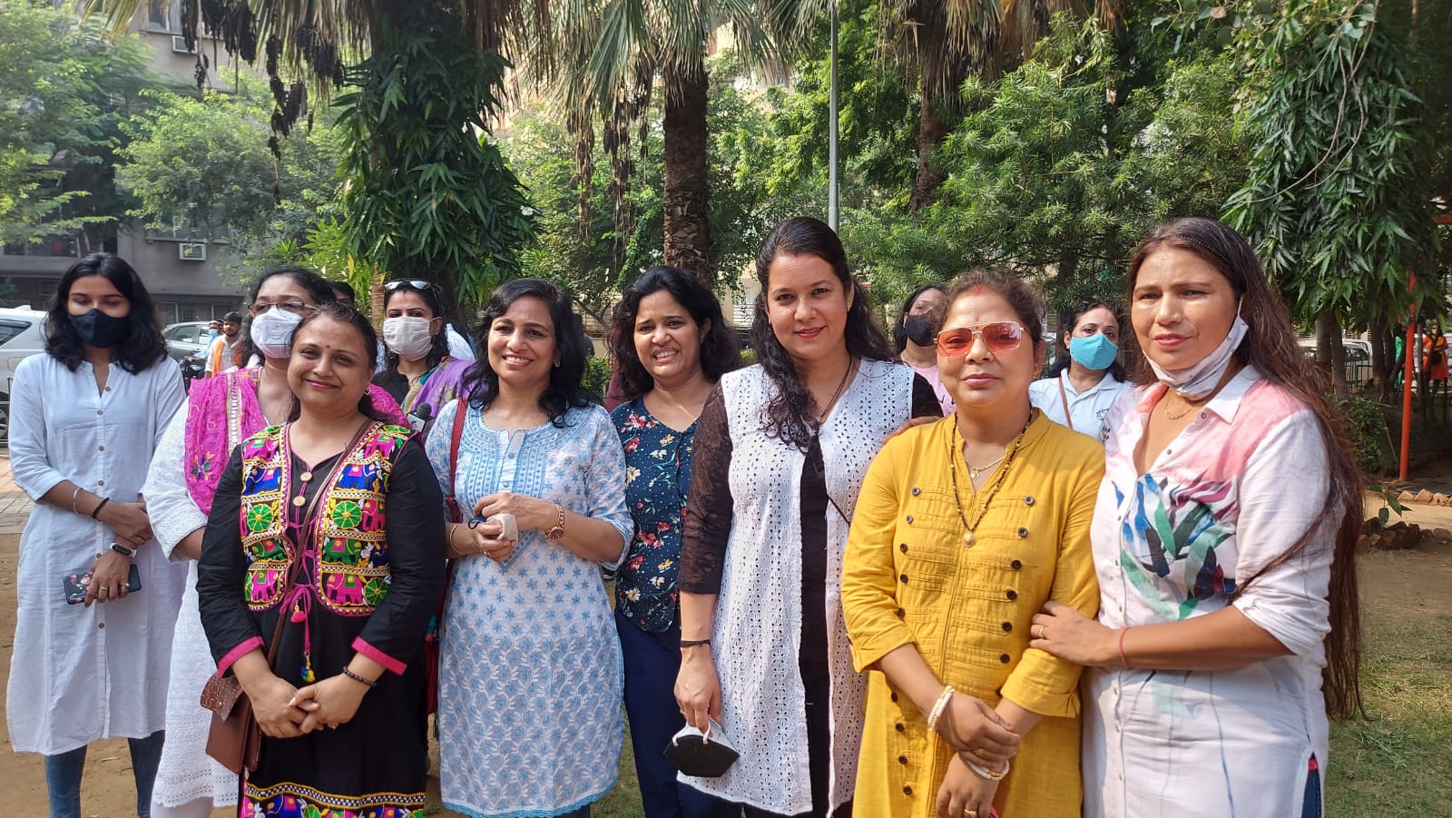 Launch of creative use of waste plastic bottles by Radio Sabrang and BJP's Swachh Bharat Cell of Indirapuram in Ghaziabad